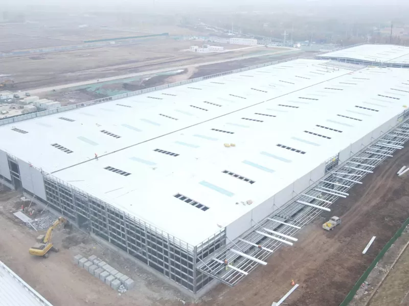Aisea e filifili ai se Prefab Sound Warehouse fale mo lau pisinisi?